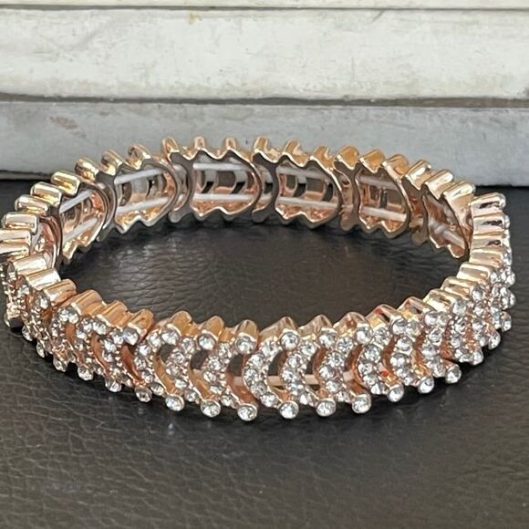 Rhinestone stretch bracelet - Picture 6 of 6